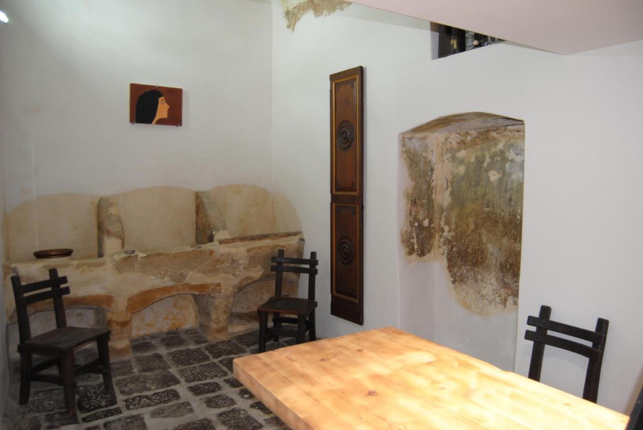 B & B Palazzo Maestro & Corte Maestro Rooms Gallipoli Eksteriør billede