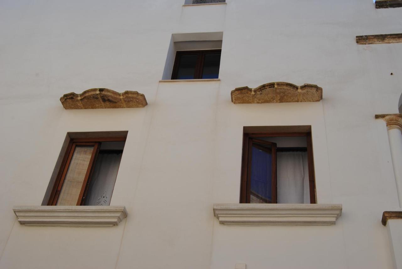B & B Palazzo Maestro & Corte Maestro Rooms Gallipoli Eksteriør billede
